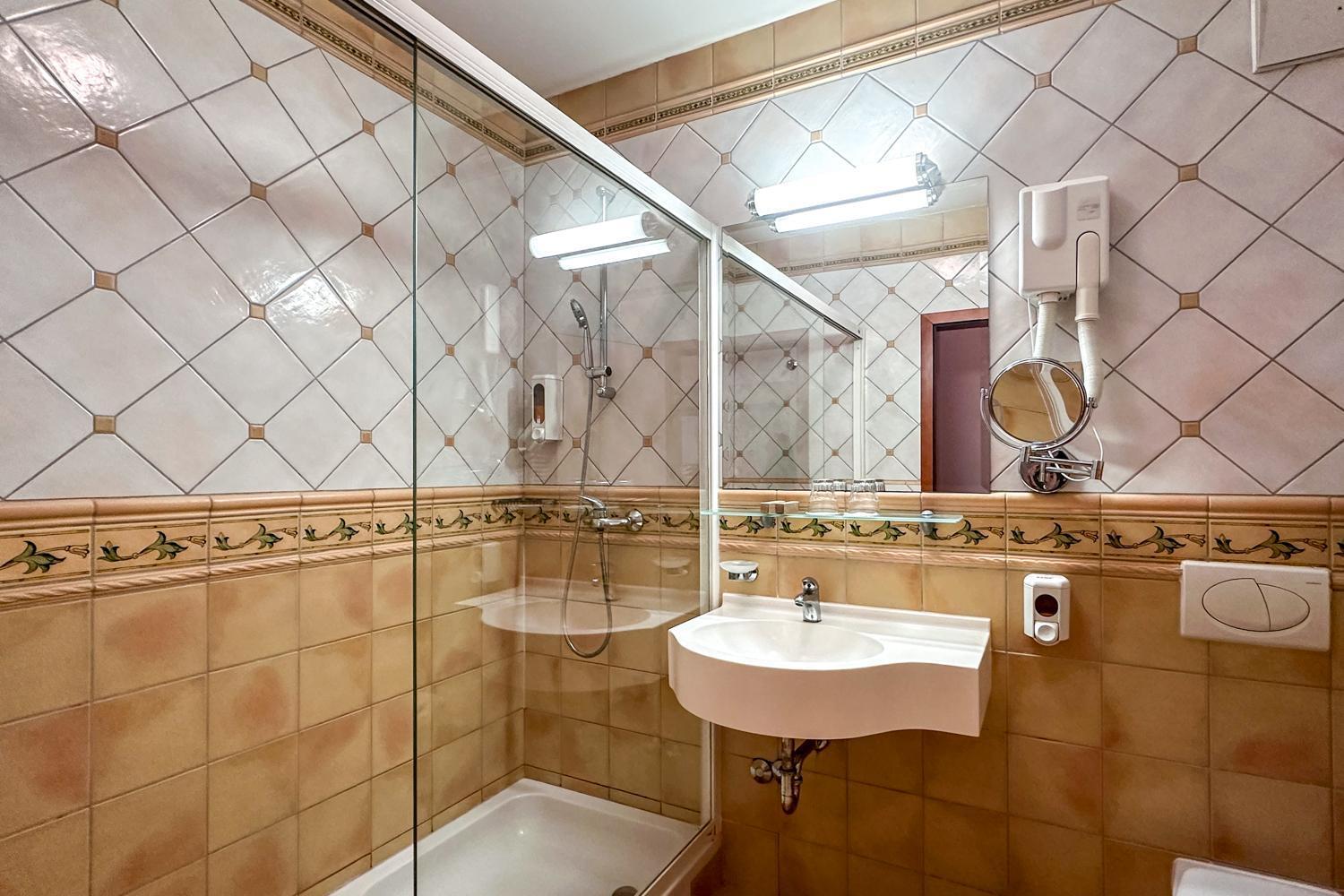 Terme Banovci - Hotel Zeleni Gaj Verzej Bagian luar foto